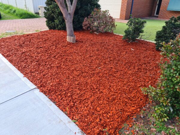 Red Woodchip Mulch - Image 2